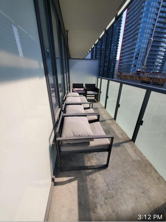 Comfortable Central Downtown Condo - Toronto Exteriör bild